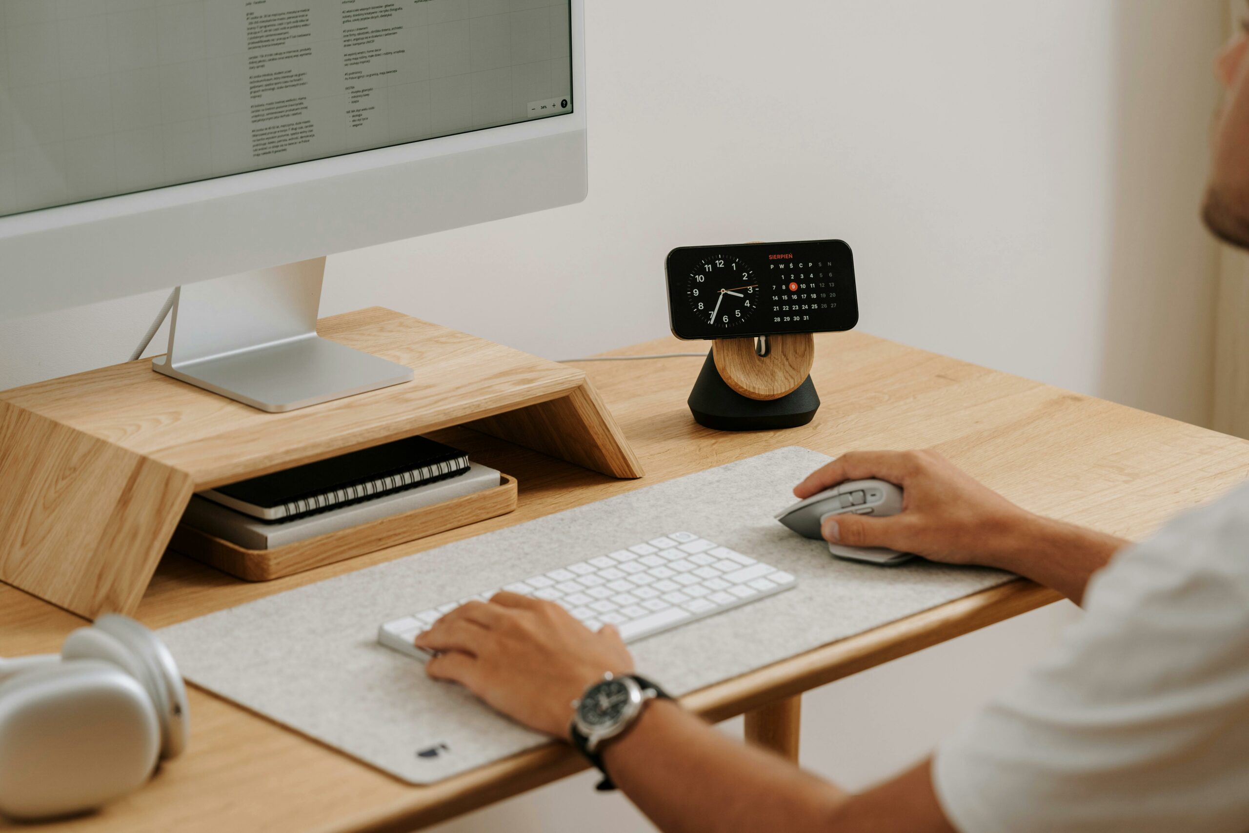 Home Office Desk Organization